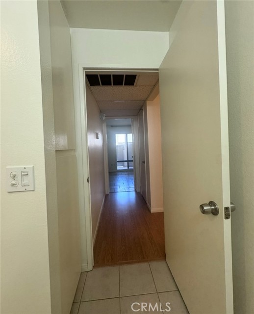 3032 Associated Rd, Fullerton CA: https://media.crmls.org/medias/215761e1-47c4-461a-a3c1-4a1ce412d261.jpg