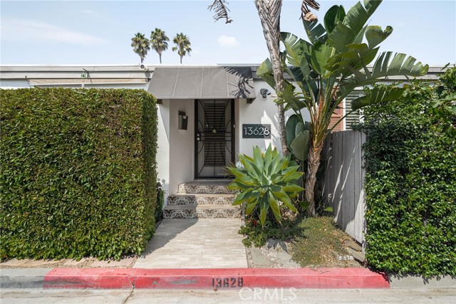 13628 S Mariposa Avenue, Gardena CA: https://media.crmls.org/medias/2157b1c6-c2ef-42d4-a90f-12c4a4ea6e16.jpg