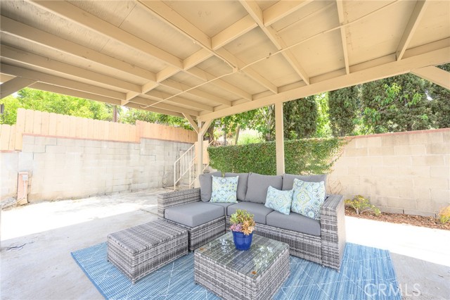 4548 Jade Street, Los Angeles CA: https://media.crmls.org/medias/2157cf9d-78ce-410a-a133-db08f3db0f13.jpg