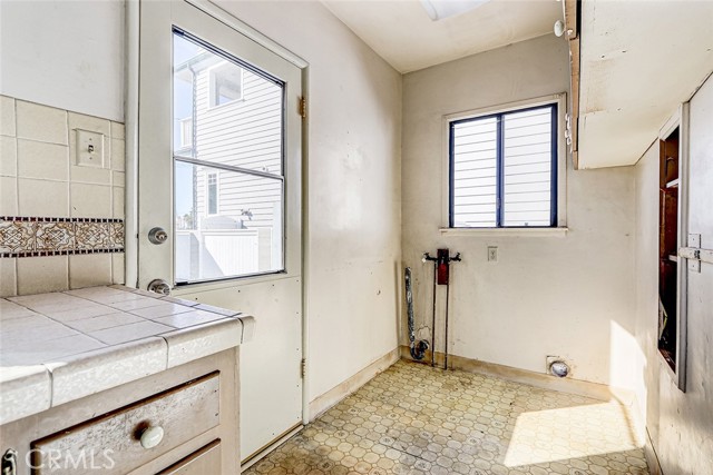 Detail Gallery Image 22 of 35 For 340 Avenue F, Redondo Beach,  CA 90277 - 3 Beds | 2 Baths