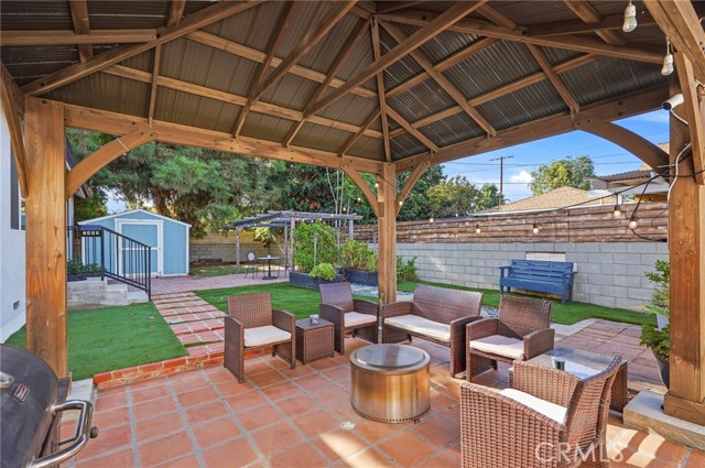 7453 Blewett Avenue photo 25