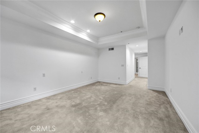 12026 Hoffman Street, Studio City CA: https://media.crmls.org/medias/2158e862-6084-48fc-a3dc-d881f433fe29.jpg
