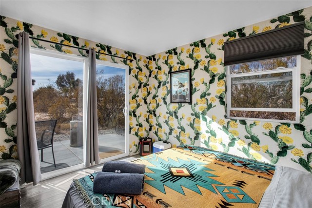 59427 La Crescenta Drive, Yucca Valley CA: https://media.crmls.org/medias/2159169b-07c8-45bc-963e-99fb6ca6fcc6.jpg