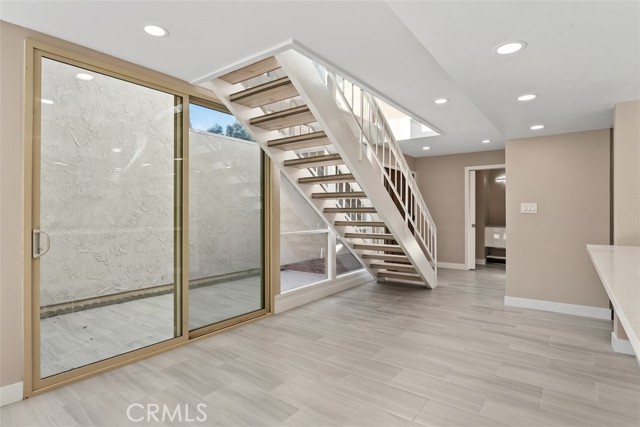 Detail Gallery Image 16 of 40 For 54 Oak Tree Ln, Irvine,  CA 92612 - 4 Beds | 2/1 Baths