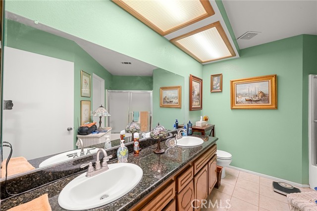 27525 Ventura Drive, Cathedral City CA: https://media.crmls.org/medias/215a0f14-91f3-4feb-bce7-10a9b2e0ba01.jpg