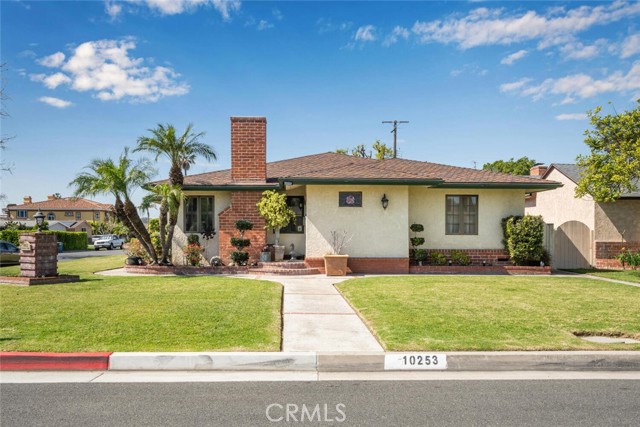 Detail Gallery Image 4 of 55 For 10253 Hopeland, Downey,  CA 90241 - 3 Beds | 2/1 Baths