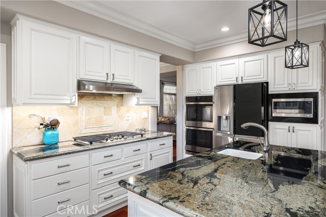 Detail Gallery Image 19 of 75 For 2398 Meadow Glen, La Verne,  CA 91750 - 5 Beds | 4 Baths