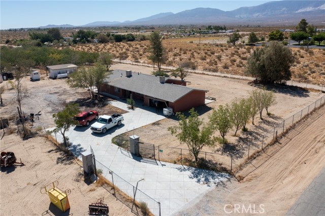 Detail Gallery Image 29 of 45 For 10925 Post Office Rd a/B,  Lucerne Valley,  CA 92356 - 3 Beds | 2/1 Baths