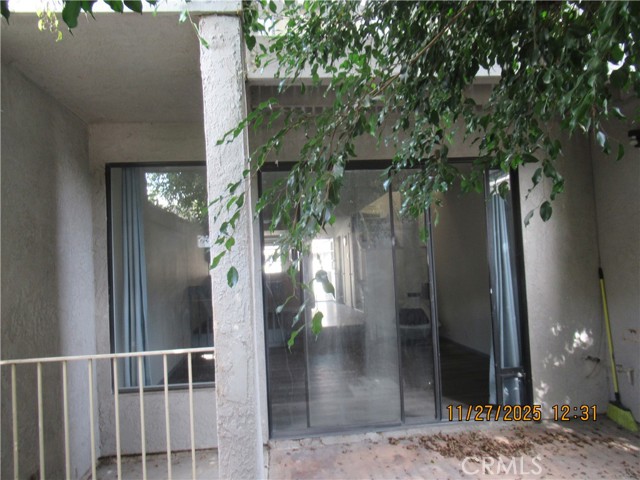 Detail Gallery Image 15 of 17 For 2220 E Chapman #51,  Fullerton,  CA 92831 - 2 Beds | 1/1 Baths