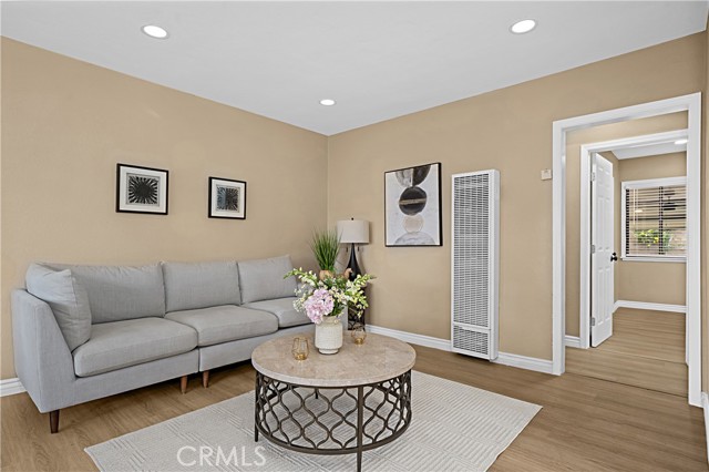 Detail Gallery Image 7 of 29 For 606 Phelan Ln, Redondo Beach,  CA 90278 - 3 Beds | 1 Baths