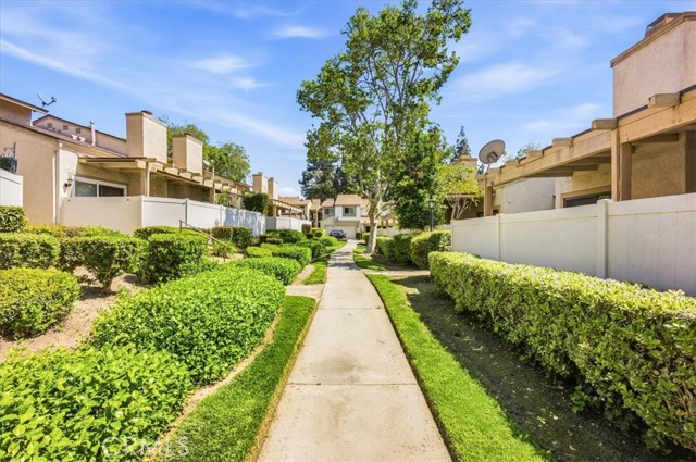 Detail Gallery Image 38 of 43 For 1031 S Palmetto #Q2,  Ontario,  CA 91762 - 2 Beds | 2/1 Baths