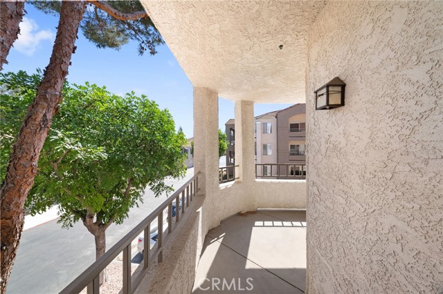 Detail Gallery Image 34 of 40 For 2040 Las Colinas Cir #202,  Corona,  CA 92879 - 2 Beds | 2 Baths