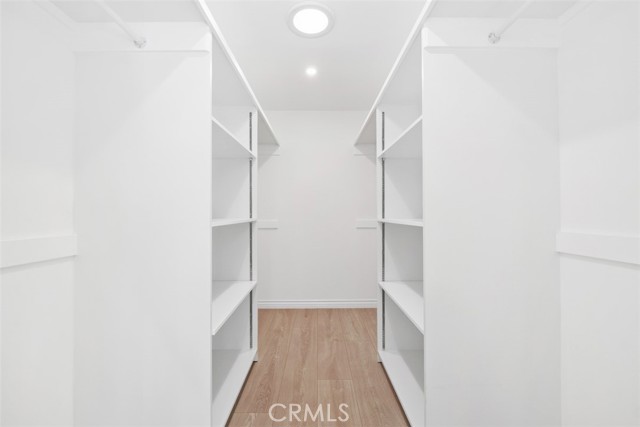 MLS #OC25171234 image #27