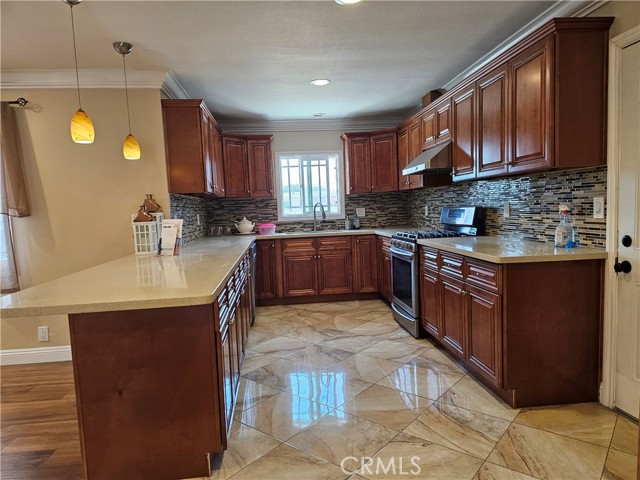 11881 Old Fashion Way, Garden Grove CA: https://media.crmls.org/medias/215c9af0-f650-4b7c-9432-3c2ac4ef92ce.jpg