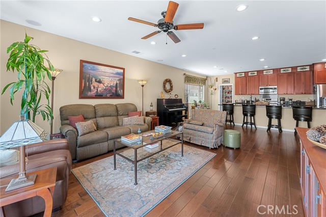 4011 Blackberry Drive, San Bernardino CA: https://media.crmls.org/medias/215d14d2-71c9-4243-955f-eb4a27259cc6.jpg