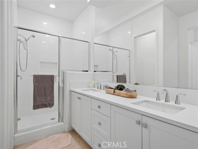 Detail Gallery Image 11 of 34 For 175 Sash, Irvine,  CA 92618 - 4 Beds | 3/1 Baths