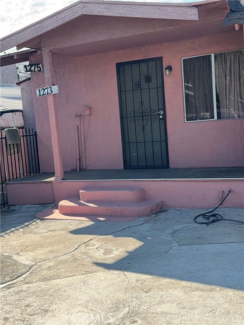 Detail Gallery Image 3 of 5 For 1273 S Alma, Los Angeles,  CA 90023 - – Beds | – Baths