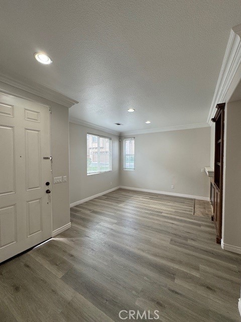 Detail Gallery Image 3 of 21 For 7032 Edinboro St, Chino,  CA 91710 - 4 Beds | 2/1 Baths