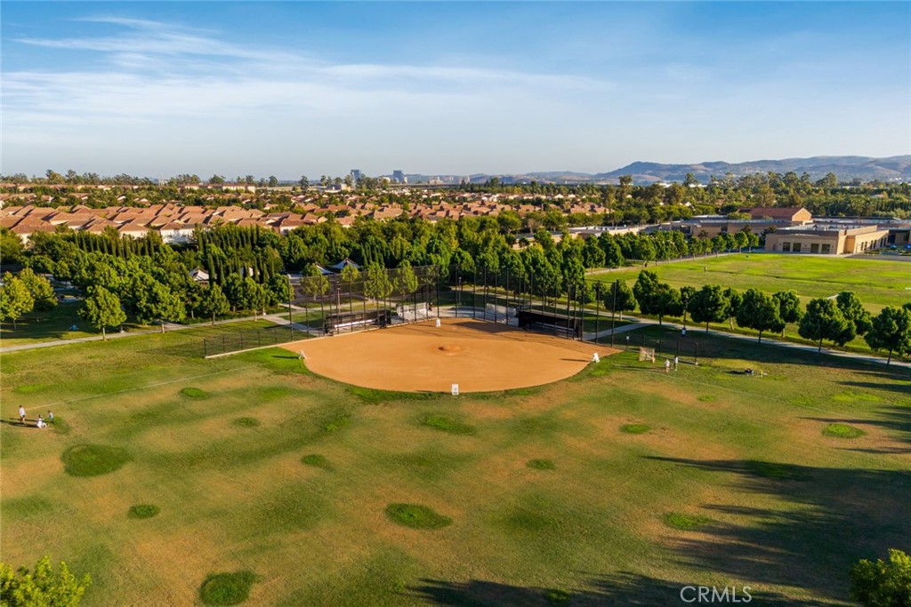 215dbd04 1b1f 4d60 B61e 7ff1fbd6fd14