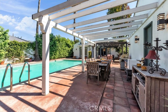 2 Bed Home for Sale in Valley Village, California