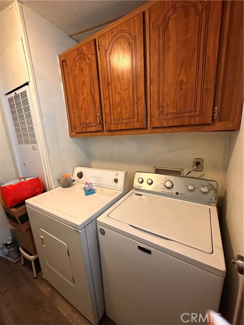 530 W Devonshire Avenue, Hemet CA: https://media.crmls.org/medias/216114d3-1931-493a-9953-4af0d086db1d.jpg