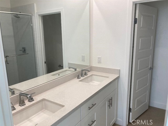 Detail Gallery Image 7 of 9 For 261 N Magnolia Ave #2,  Anaheim,  CA 92801 - 4 Beds | 3/1 Baths