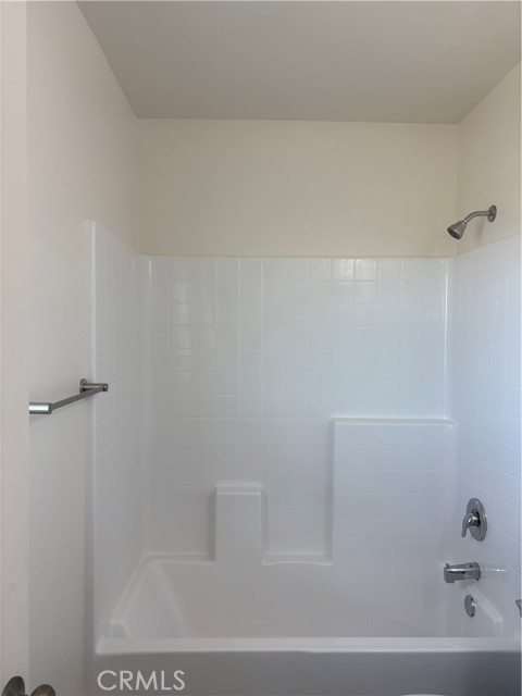 Detail Gallery Image 13 of 18 For 32224 Emerald, Lucerne Valley,  CA 92356 - 3 Beds | 2 Baths