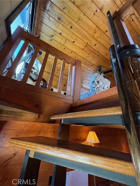 Detail Gallery Image 12 of 38 For 24998 Ocean View Dr, Crestline,  CA 92325 - 1 Beds | 1 Baths