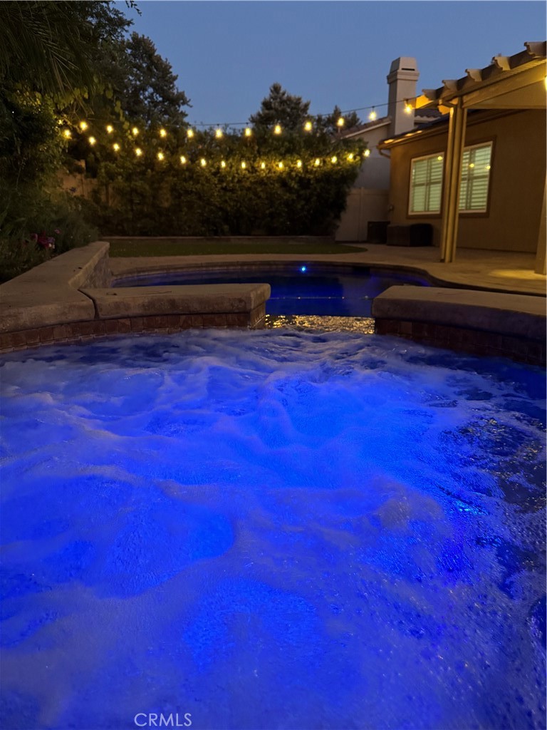 https://media.crmls.org/medias/2163dc78-a879-42ea-a3c8-dbd397b6218a.jpg?preset=X-Large