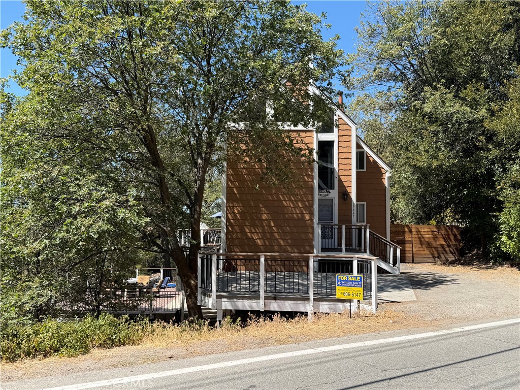 https://media.crmls.org/medias/2164134f-feec-41dc-853a-2b3554807924.jpg?preset=X-Large