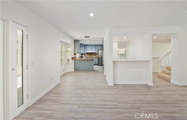 20227 Elkwood Street, Winnetka CA: https://media.crmls.org/medias/216434af-1336-4099-bb94-0cbaa43c1612.jpg