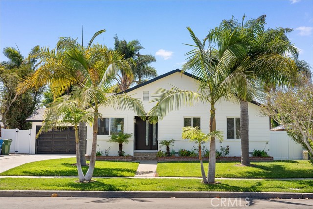 21011 La Salle Avenue, Torrance CA: https://media.crmls.org/medias/21658f2e-b3a6-40cc-be28-25361384bbf7.jpg