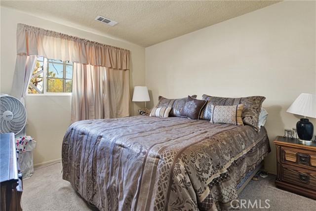 Detail Gallery Image 15 of 31 For 13463 Seminole Rd, Apple Valley,  CA 92308 - 4 Beds | 2 Baths