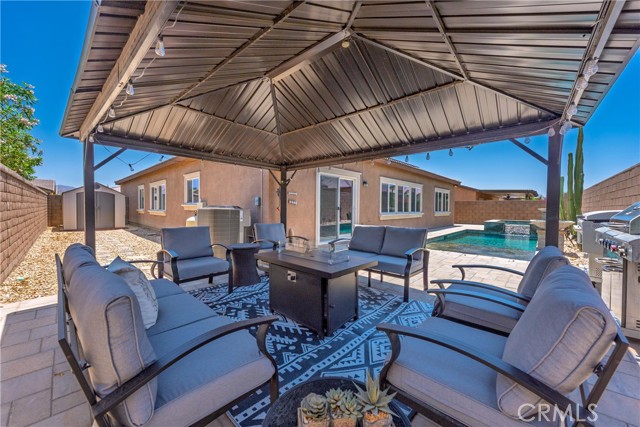 42667 Gazapo Court, Indio CA: https://media.crmls.org/medias/2166e76f-7b16-4bd6-9d32-c3c4a6f20098.jpg