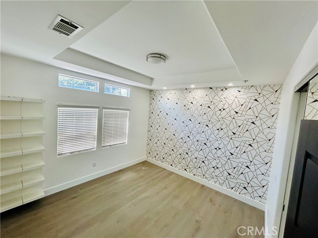 Detail Gallery Image 24 of 37 For 565 N Pasadena Ave, Pasadena,  CA 91103 - 3 Beds | 2/1 Baths