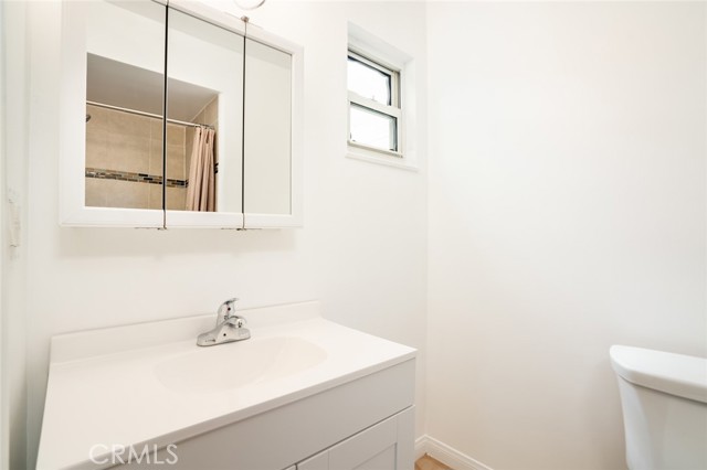 Image 20 of 29 For 15501 Eliot  