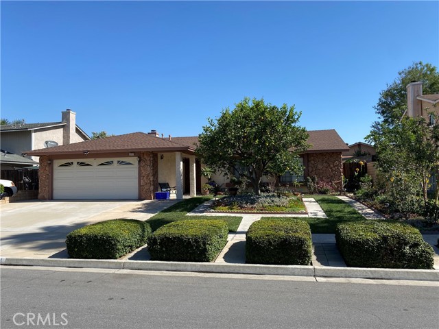 15454 Raymond Ave, Fontana, CA 92336