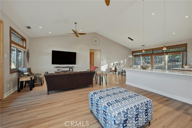 Image 7 of 42 For 17205 Black Oak Hill