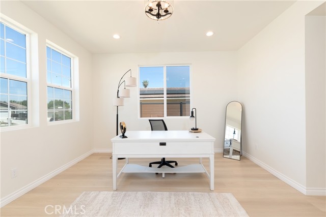 Detail Gallery Image 12 of 36 For 5978 Copperfield Ave, Riverside,  CA 92506 - 5 Beds | 4/1 Baths