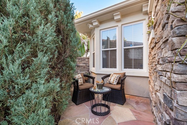 5 Sea View Lane, Newport Coast CA: https://media.crmls.org/medias/216aa661-d553-4d7c-a12f-5445050e8a4d.jpg