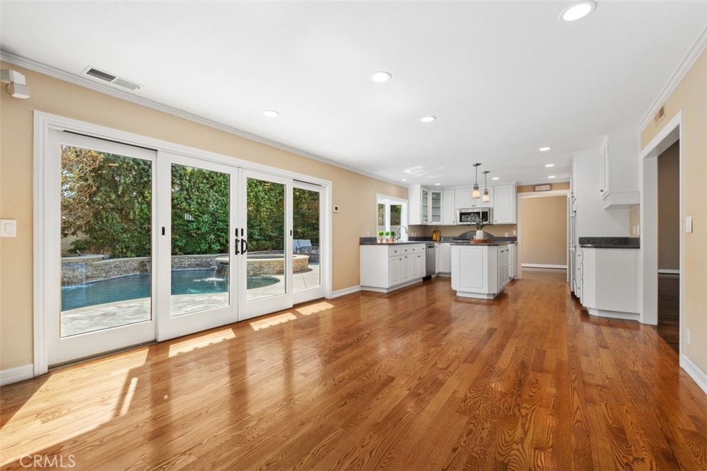 216b3c06 68f8 4431 8f7e 46c5db0fa3ae