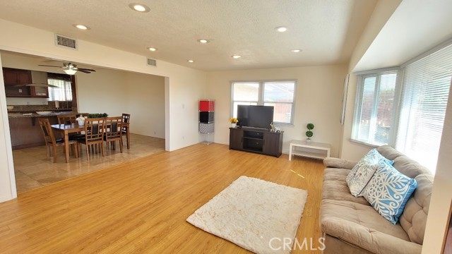 555 S La Serena Drive, Covina, CA, 91723 555 S La Serena Drive, Covina, CA, 91723