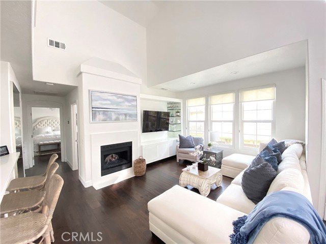 40 Anjou, Newport Coast CA: https://media.crmls.org/medias/216da5dc-e6b2-4812-9540-501ae5436312.jpg