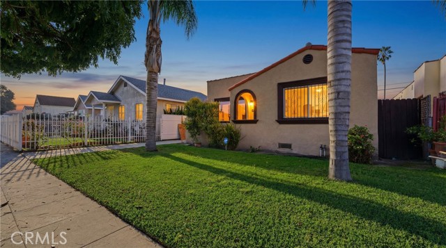 Detail Gallery Image 19 of 24 For 1732 W 65th, Los Angeles,  CA 90047 - 3 Beds | 2 Baths