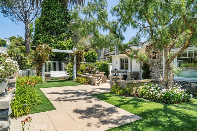 Detail Gallery Image 49 of 56 For 461 Poplar St, Laguna Beach,  CA 92651 - 4 Beds | 4 Baths