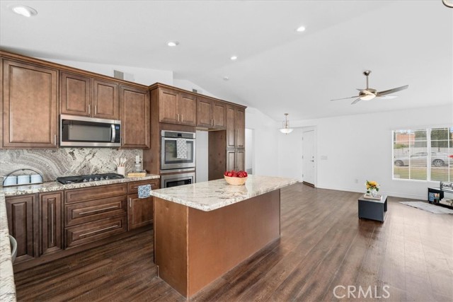 4758 Don Diego, San Bernardino CA: https://media.crmls.org/medias/2170dd61-e667-4c5c-b987-cabb6dda58a3.jpg