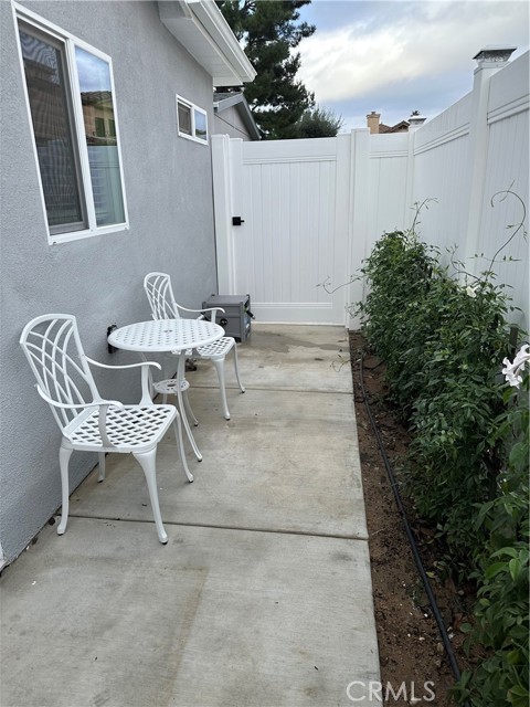 Detail Gallery Image 3 of 13 For 7321 Kelvin Ave, Winnetka,  CA 91306 - 0 Beds | 1 Baths