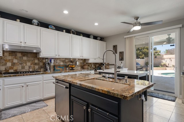 Detail Gallery Image 26 of 75 For 29648 Pebble Beach Dr, Murrieta,  CA 92563 - 5 Beds | 3 Baths