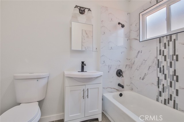 1962 E 114th Street, Los Angeles CA: https://media.crmls.org/medias/217188fd-002f-439a-b871-8bd3ad9f613a.jpg