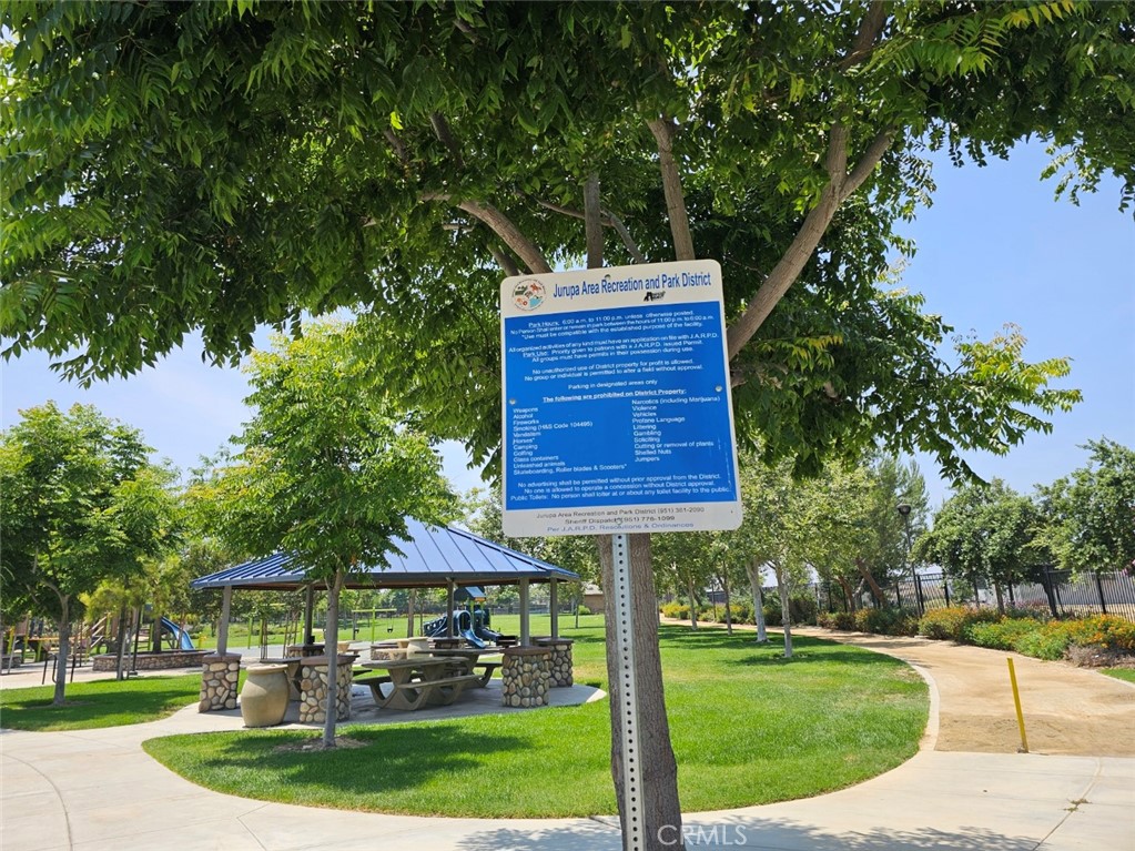 https://media.crmls.org/medias/2171ad12-93b0-4c13-baf7-5205ef00ceab.jpg?preset=X-Large